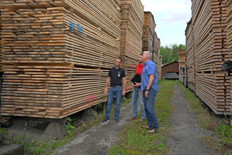 Egli Sargproduktion, Dahinden Holz, Holzstappel | © Egli Sargproduktion AG